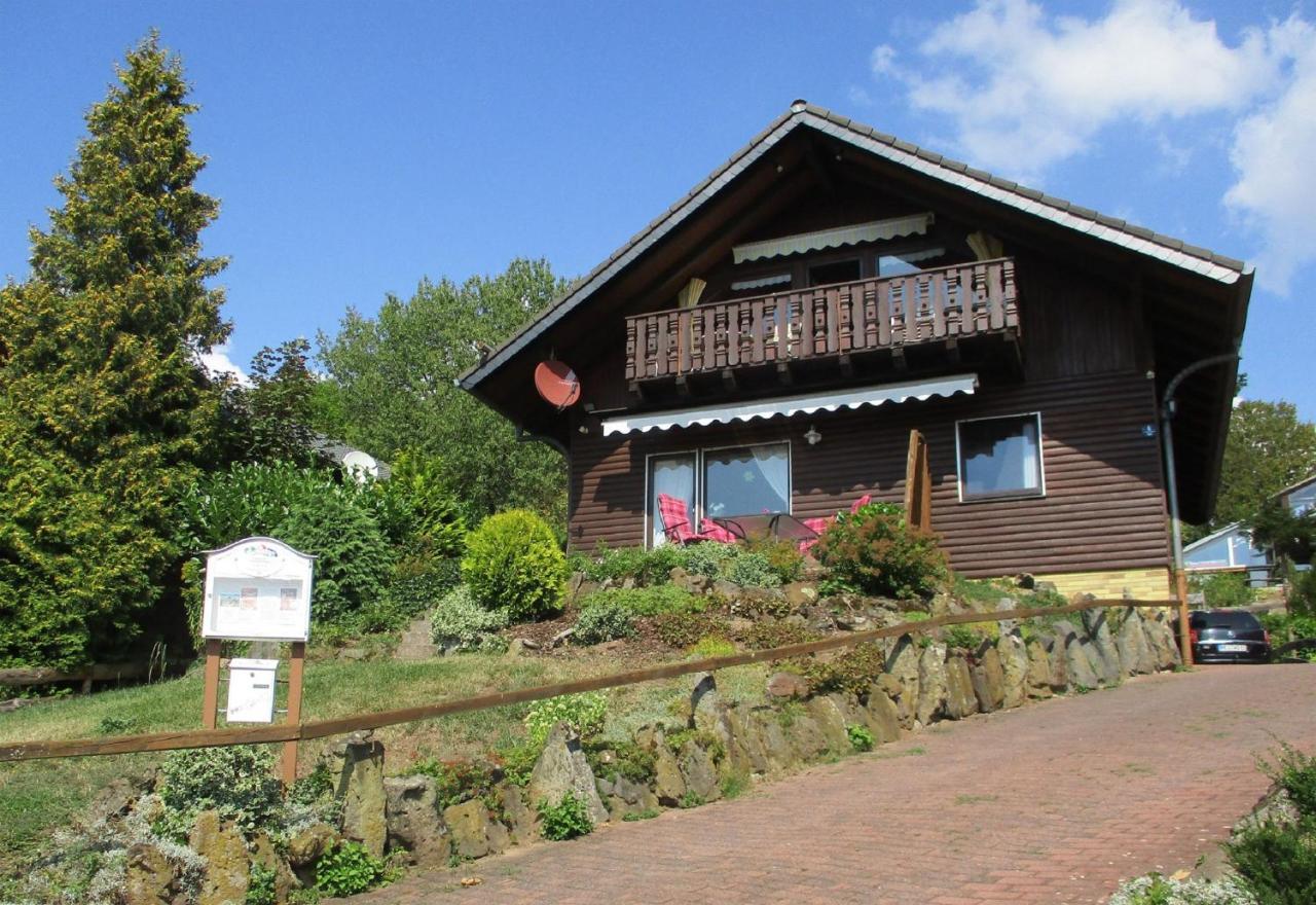 ולאדונגן Ferienhaus Talblick מראה חיצוני תמונה